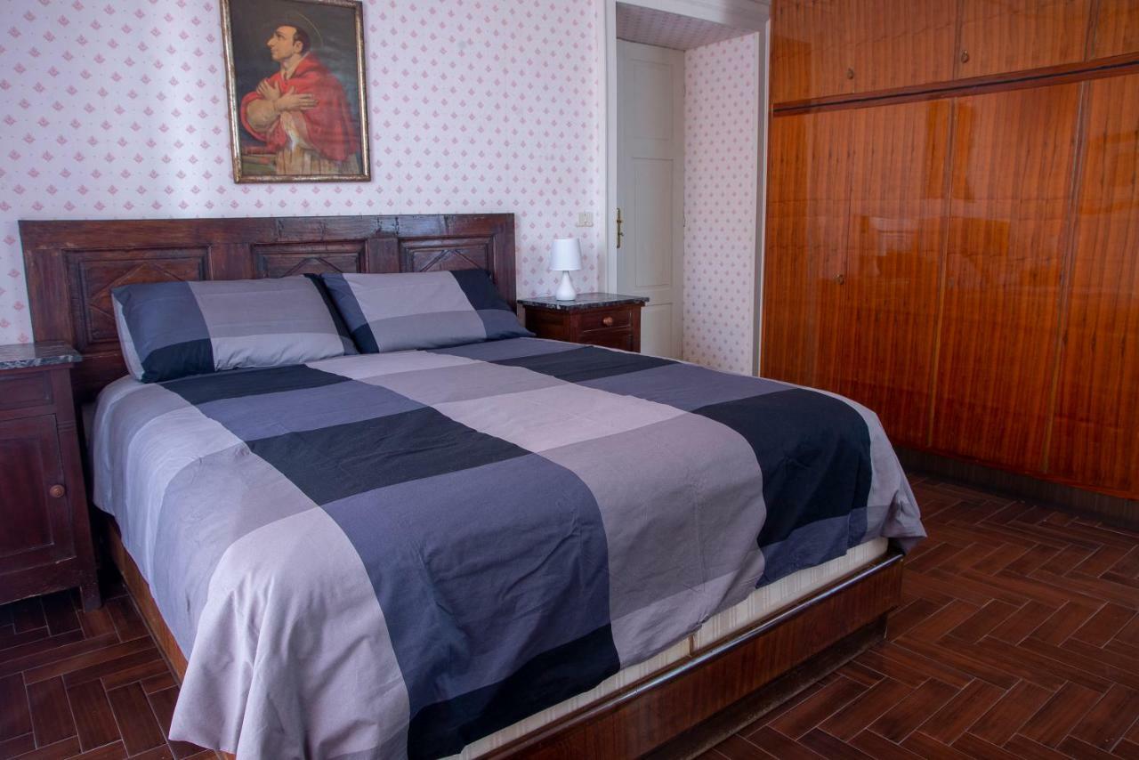 Bed & Roses Meni Διαμέρισμα La Morra Εξωτερικό φωτογραφία